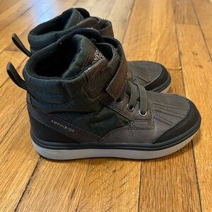 Geox Kids Amphibiox High-Top Sneaker Boots kids size 10.5